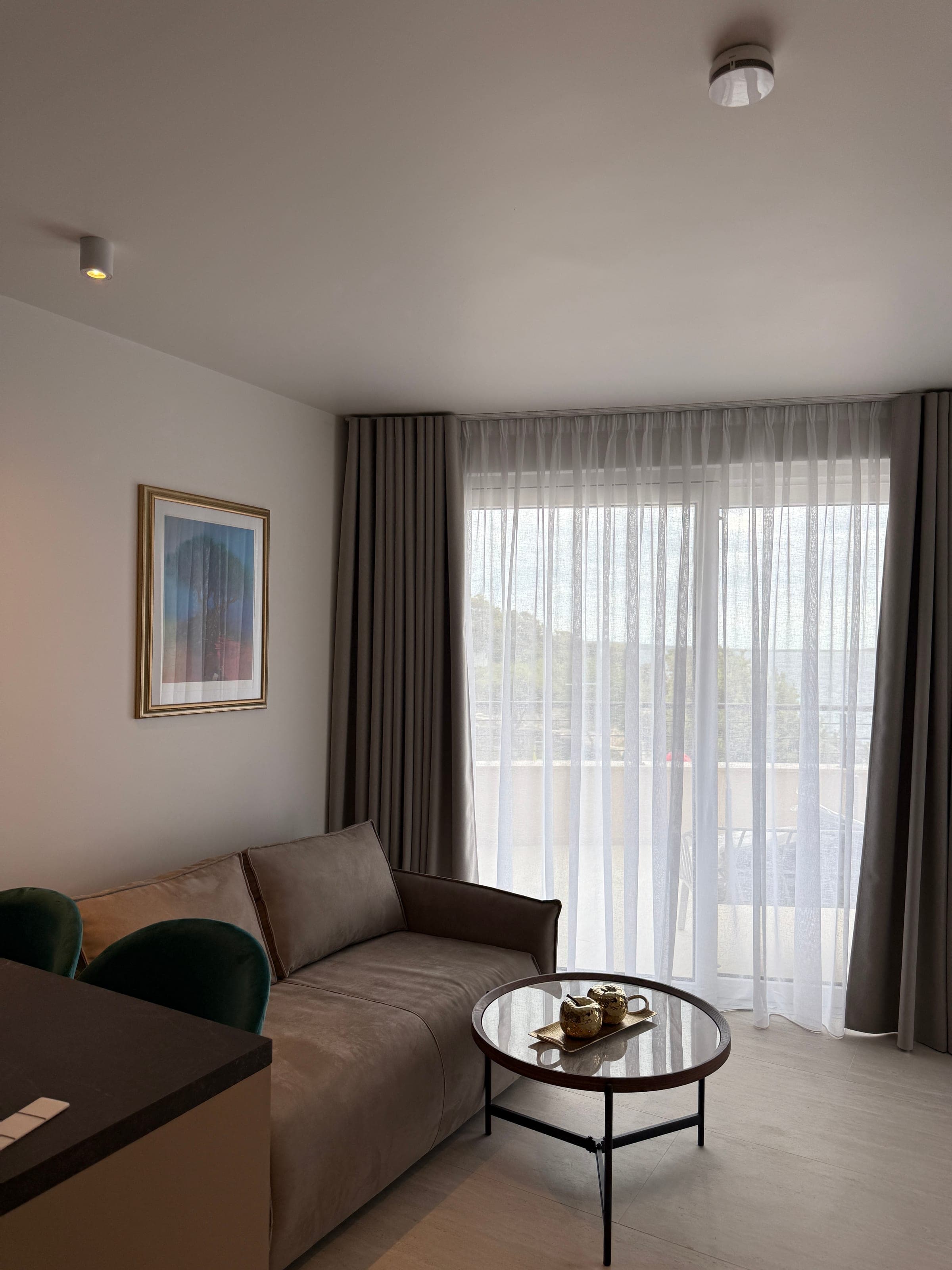 Suite N°5 con vista frontale sul mare e una camera da letto