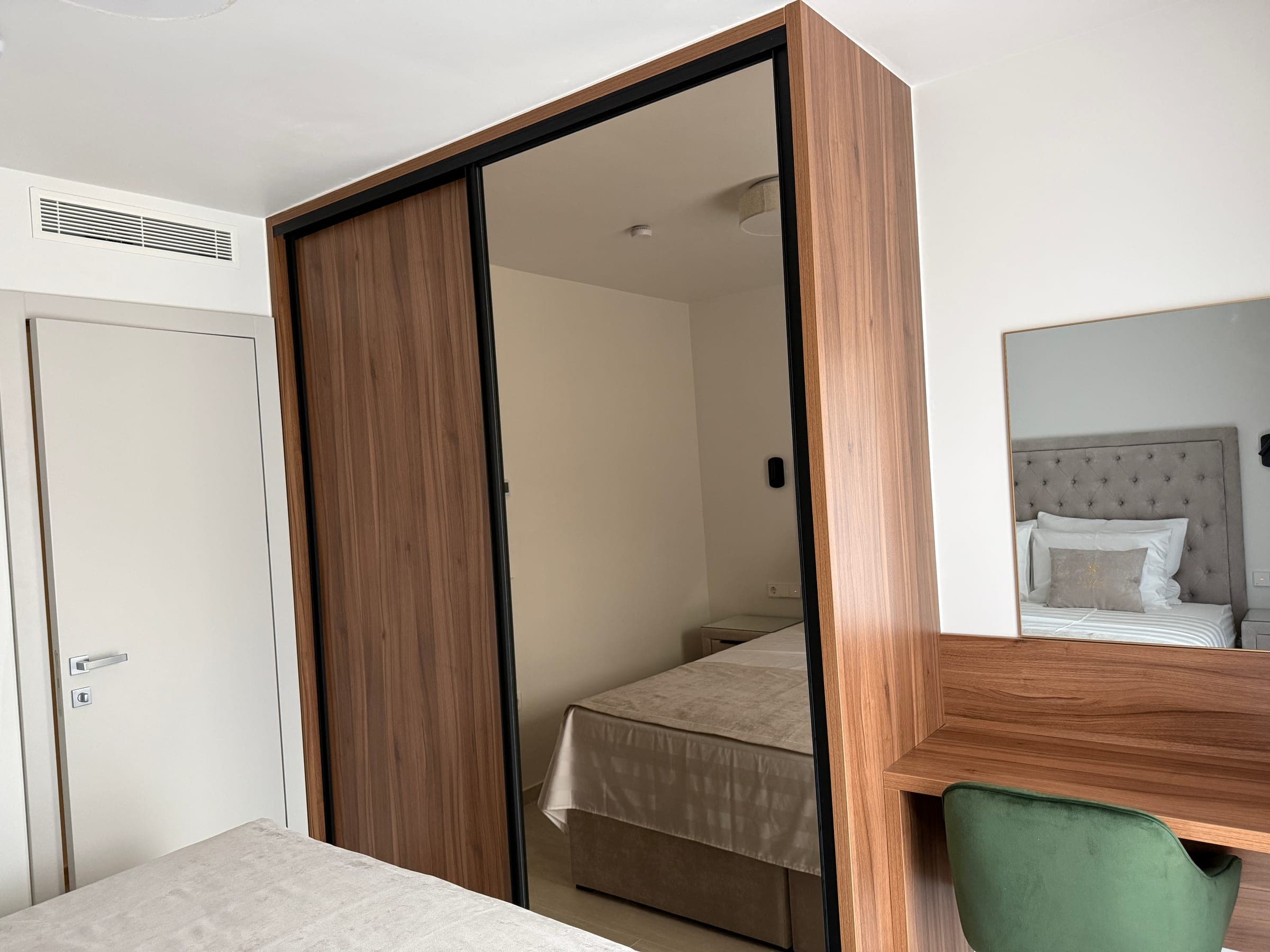 Suite familiare N°3 – due camere da letto con 2 bagni